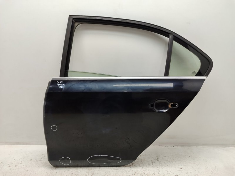 Recambio de puerta trasera izquierda para volkswagen jetta (162) sport referencia OEM IAM 5C6833055F  