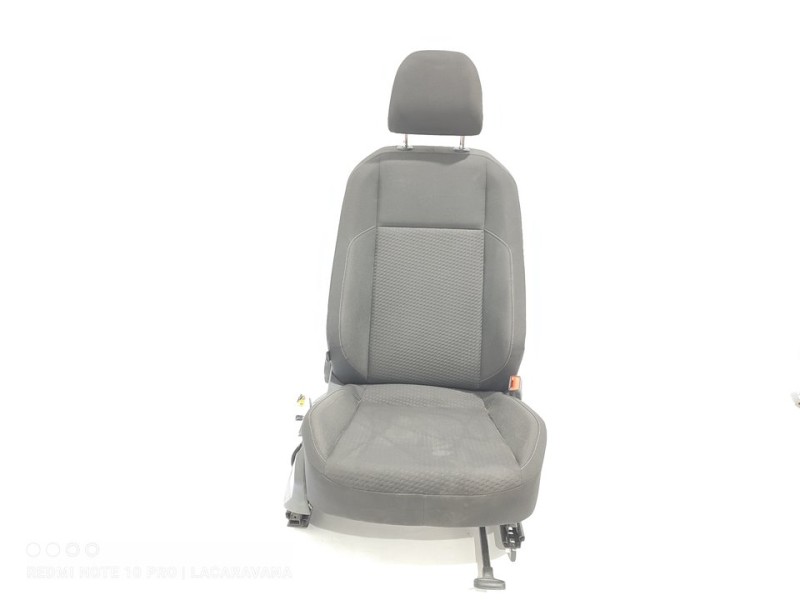 Recambio de asiento delantero derecho para volkswagen polo advance referencia OEM IAM 2Q4881106H  