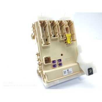 Recambio de caja reles / fusibles para toyota rav 4 active referencia OEM IAM 8273042750B  