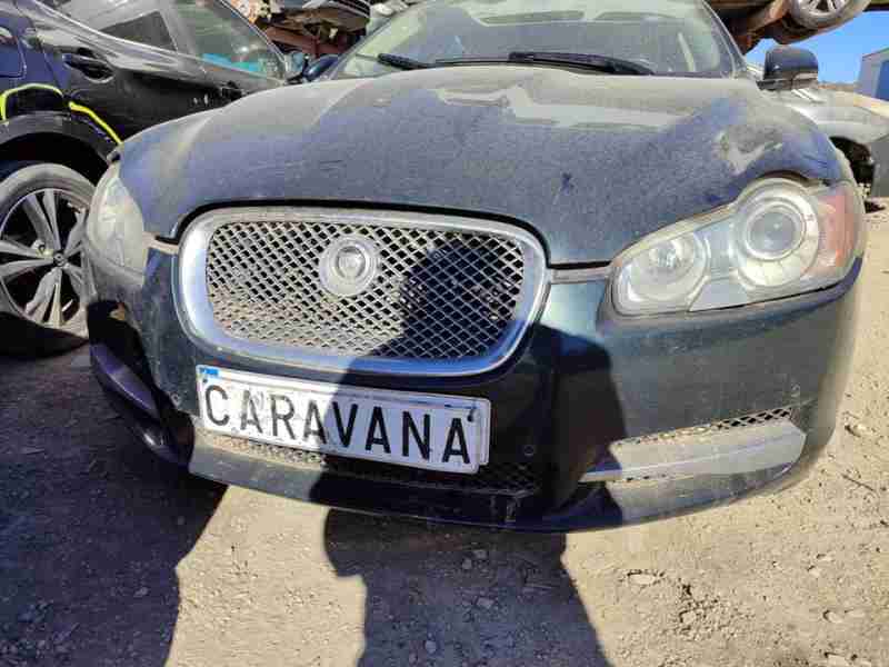 Recambio de paragolpes delantero para jaguar xf 3.0 v6 diesel premium luxury referencia OEM IAM 8X2317D957EF0XXX  
