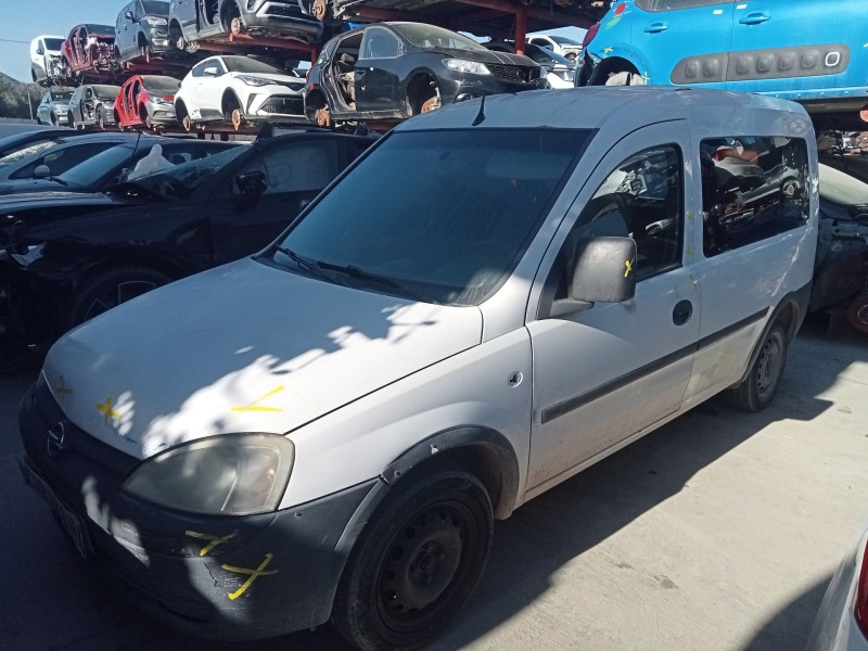 opel combo tour del año 2004