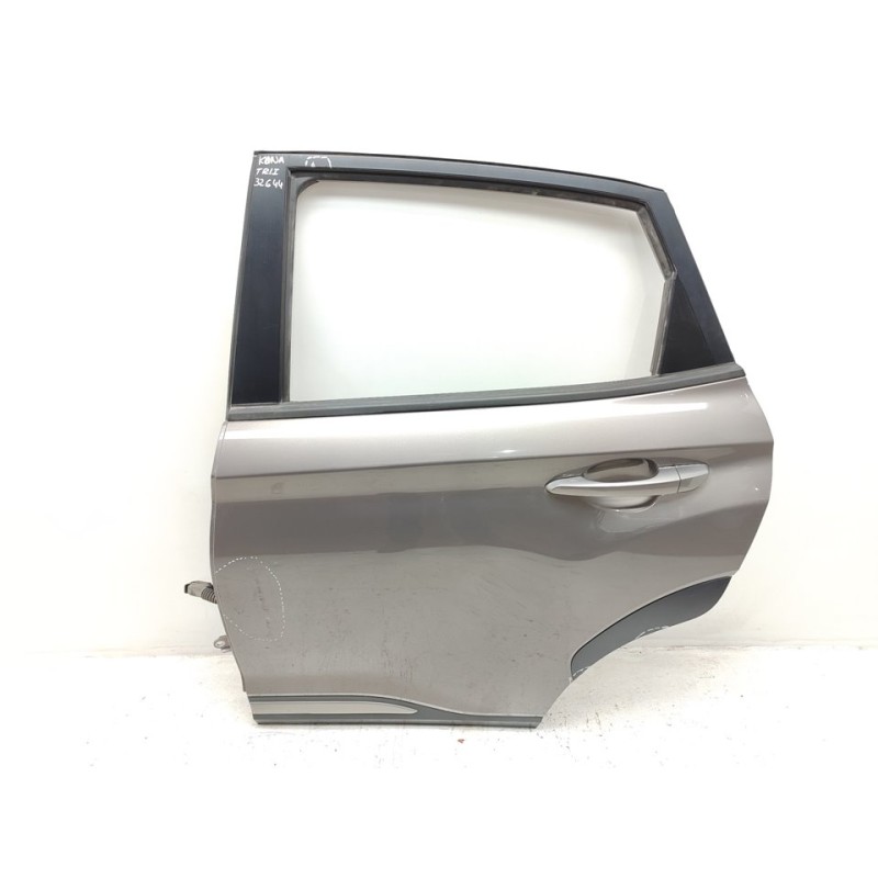 Recambio de puerta trasera izquierda para hyundai kona essence 2wd referencia OEM IAM 77003J9000  