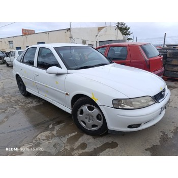 opel vectra b berlina del año 1999