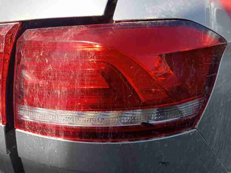 Recambio de piloto trasero derecho para volkswagen passat variant (3g5) edition bmt referencia OEM IAM 3G9945096B  