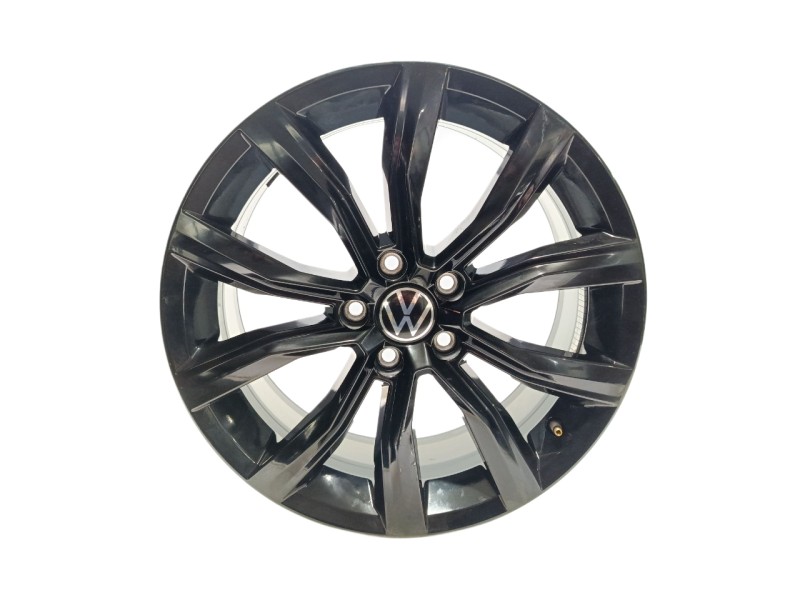 Recambio de llanta para volkswagen t-roc advance referencia OEM IAM 2GA601025AB  