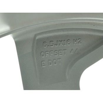 Recambio de llanta para hyundai kona (sx2) maxx 2wd referencia OEM IAM 52910DF100  