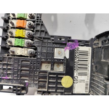 Recambio de caja reles / fusibles para peugeot 5008 allure referencia OEM IAM 9665878080  