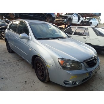 kia cerato i hatchback (ld) del año 2004