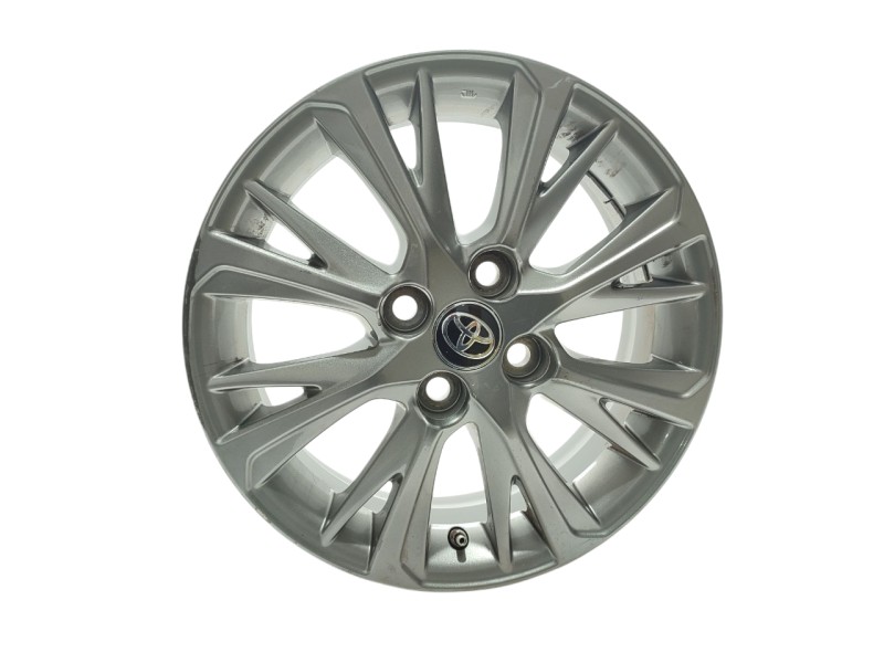 Recambio de llanta para toyota yaris active referencia OEM IAM 426110DG70  