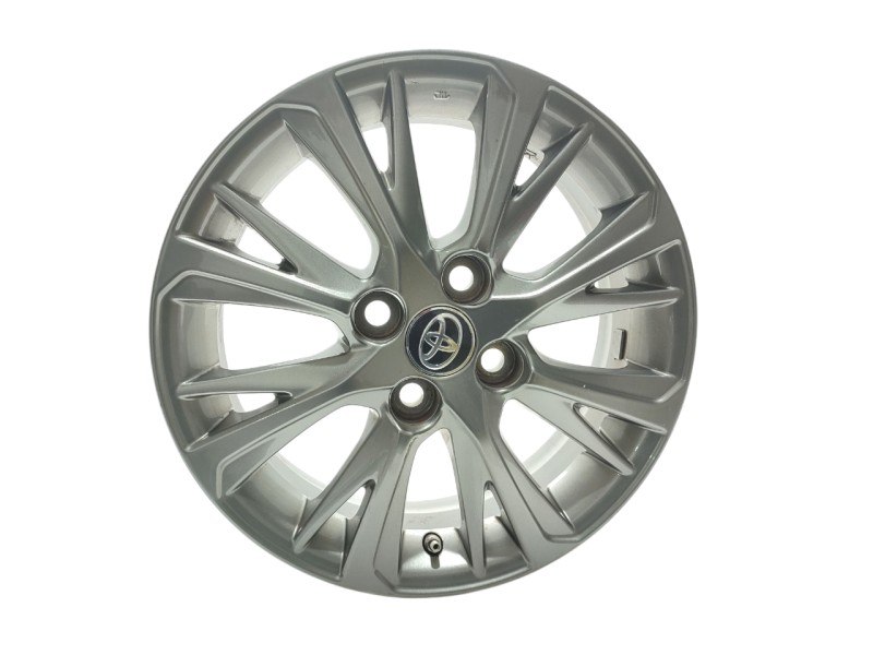 Recambio de llanta para toyota yaris active referencia OEM IAM 426110DG70  