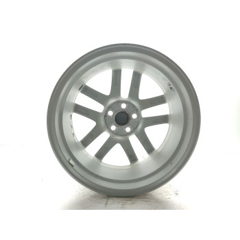 Recambio de llanta para lexus ct 200h referencia OEM IAM 4261176180  