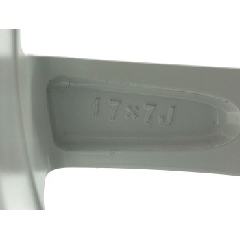 Recambio de llanta para lexus ct 200h referencia OEM IAM 4261176180  