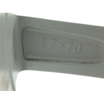 Recambio de llanta para lexus ct 200h referencia OEM IAM 4261176180  