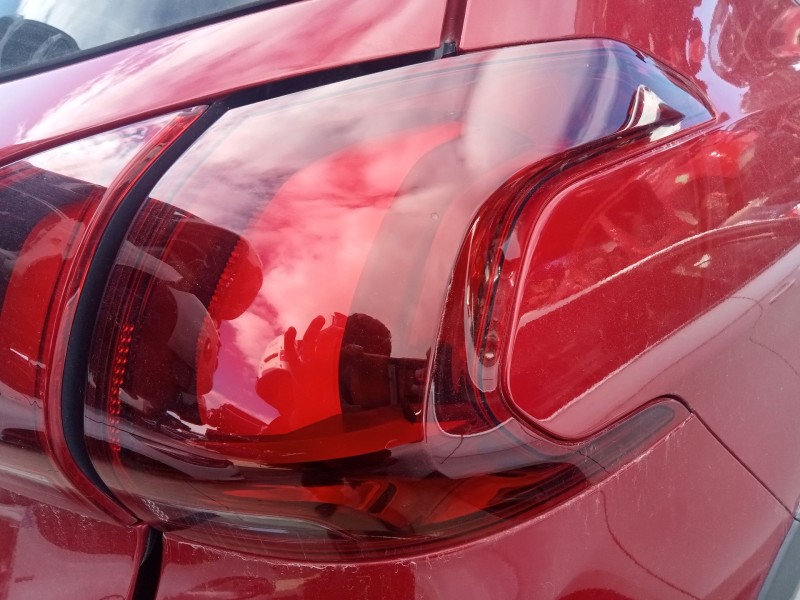 Recambio de piloto trasero derecho para peugeot 2008 i (cu_) 1.2 thp 130 / puretech 130 referencia OEM IAM 9826730380  