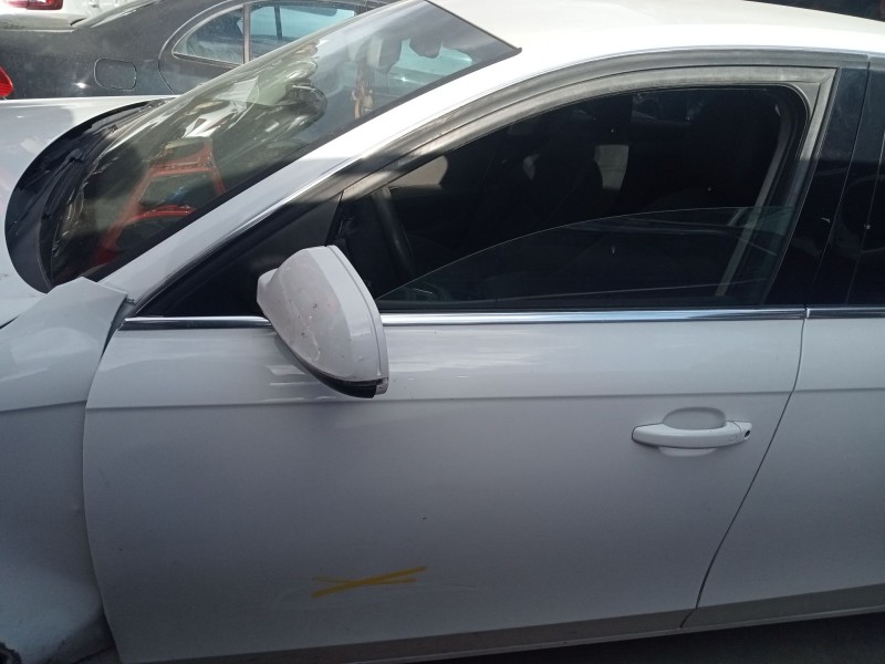 Recambio de puerta delantera izquierda para audi a4 b8 avant (8k5) 2.0 tdi referencia OEM IAM 8K0831051J  