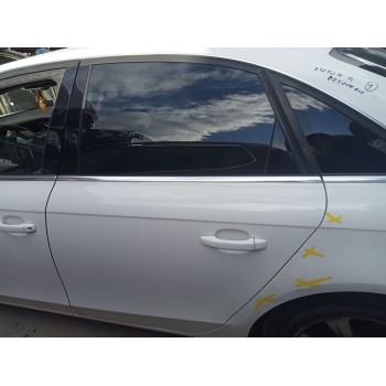 Recambio de puerta trasera izquierda para audi a4 b8 avant (8k5) 2.0 tdi referencia OEM IAM 8K5833051D  