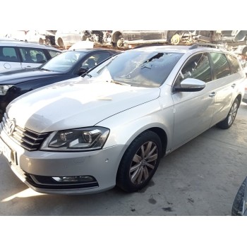 volkswagen passat variant (365) del año 2014