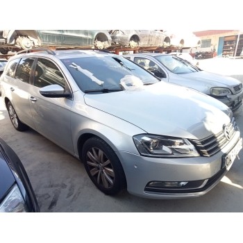 volkswagen passat variant (365) del año 2014