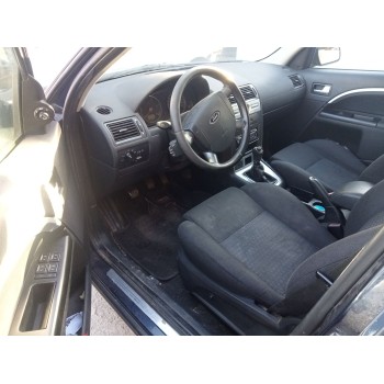 ford mondeo iii sedán (b4y) del año 2001
