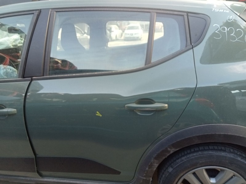 Recambio de puerta trasera izquierda para dacia sandero iii 1.0 tce 90 referencia OEM IAM 821016131R  