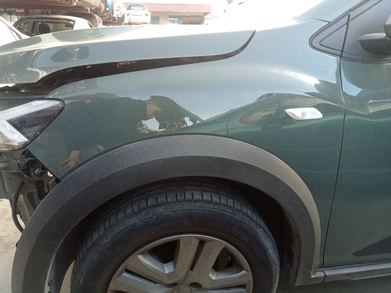 Recambio de aleta delantera izquierda para dacia sandero iii 1.0 tce 90 referencia OEM IAM 631018101R  