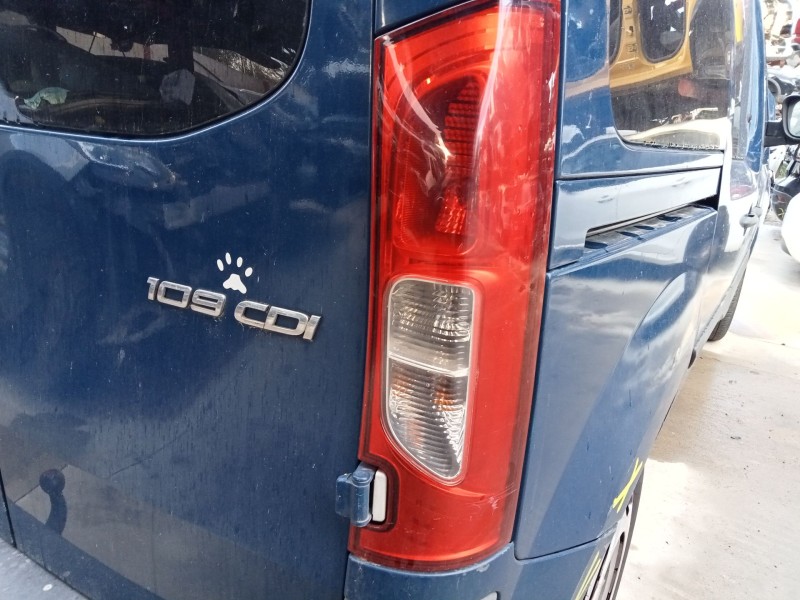 Recambio de piloto trasero derecho para mercedes-benz citan monospace (w415) 109 cdi (415.703) referencia OEM IAM 4159062700  