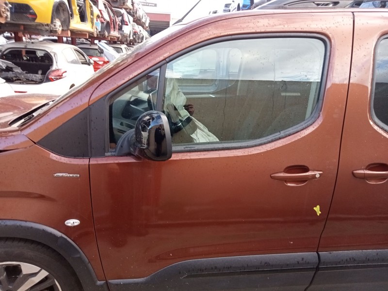 Recambio de puerta delantera izquierda para peugeot rifter 1.5 bluehdi 130 referencia OEM IAM 9856199780  