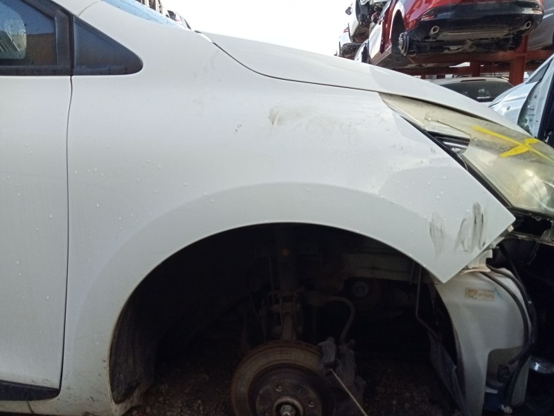 Recambio de aleta delantera derecha para renault clio iv (bh_) 1.5 dci 90 referencia OEM IAM 631002841R  