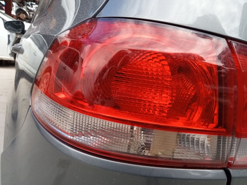 Recambio de piloto trasero izquierdo para volkswagen golf vi (5k1) 1.6 tdi referencia OEM IAM 5K0945095M  