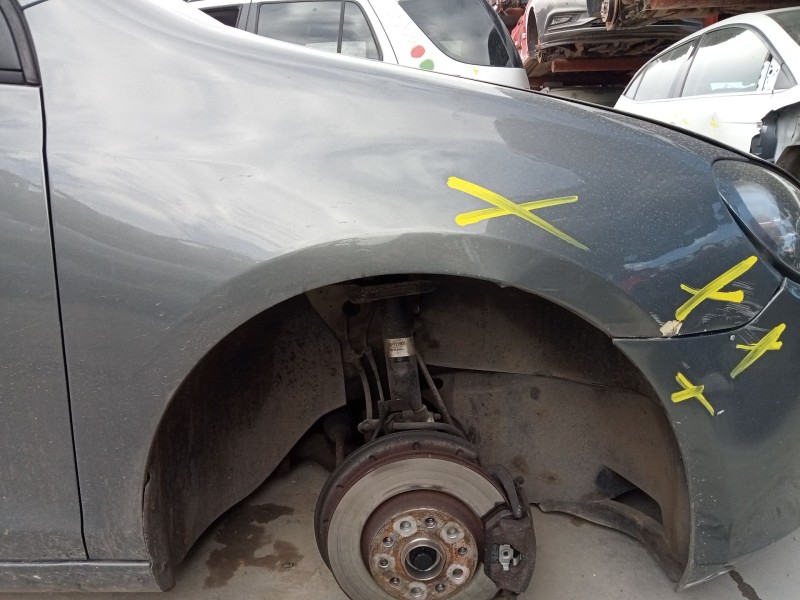 Recambio de aleta delantera derecha para volkswagen golf vi (5k1) 1.6 tdi referencia OEM IAM 5K6821022B  