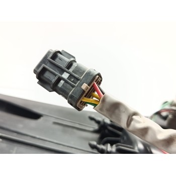 Recambio de piloto trasero derecho para kia carens iv 1.6 gdi referencia OEM IAM 92402A4020  