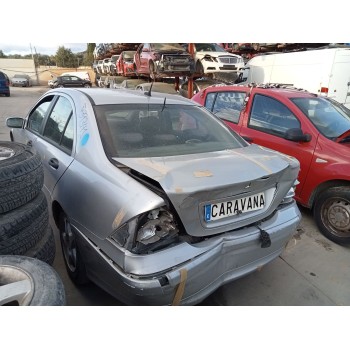 mercedes-benz clase c (w203) del año 2001