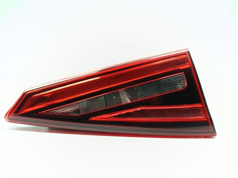 Recambio de piloto trasero derecho interior para infiniti qx30 premium referencia OEM IAM 265405DF0B  