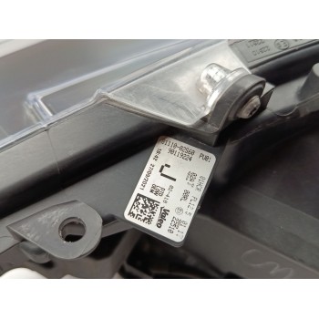 Recambio de faro derecho para toyota corolla touring sports (e21) hybrid active referencia OEM IAM 8111002S60  