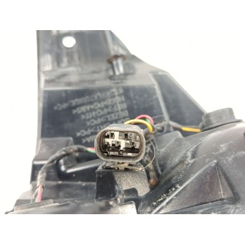 Recambio de piloto trasero izquierdo para mg zs luxury referencia OEM IAM 10571681  