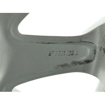 Recambio de llanta para seat leon (5f1) style referencia OEM IAM 5F0601025A  