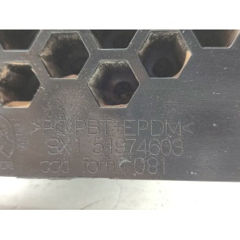 Recambio de travesaño inferior para fiat doblo ii (152) pop referencia OEM IAM 52211268  