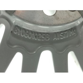 Recambio de llanta para audi a3 sportback (8ya) 30 tfsi básico referencia OEM IAM 8Y0601025B  