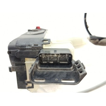 Recambio de cerradura puerta trasera izquierda para citroën c4 cactus shine edition referencia OEM IAM 9819038980  