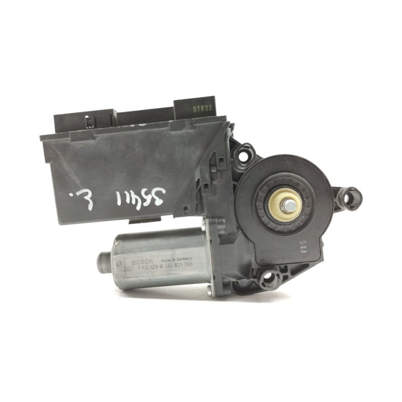Recambio de motor elevalunas delantero izquierdo para audi a4 berlina (8e) 2.7 tdi (dpf) referencia OEM IAM 0130821765  