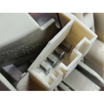 Recambio de piloto trasero izquierdo interior para bmw serie 3 berlina (e90) 318d referencia OEM IAM 63217289427  