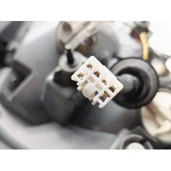 Recambio de piloto trasero derecho para kia cee´d drive referencia OEM IAM 924021H050  