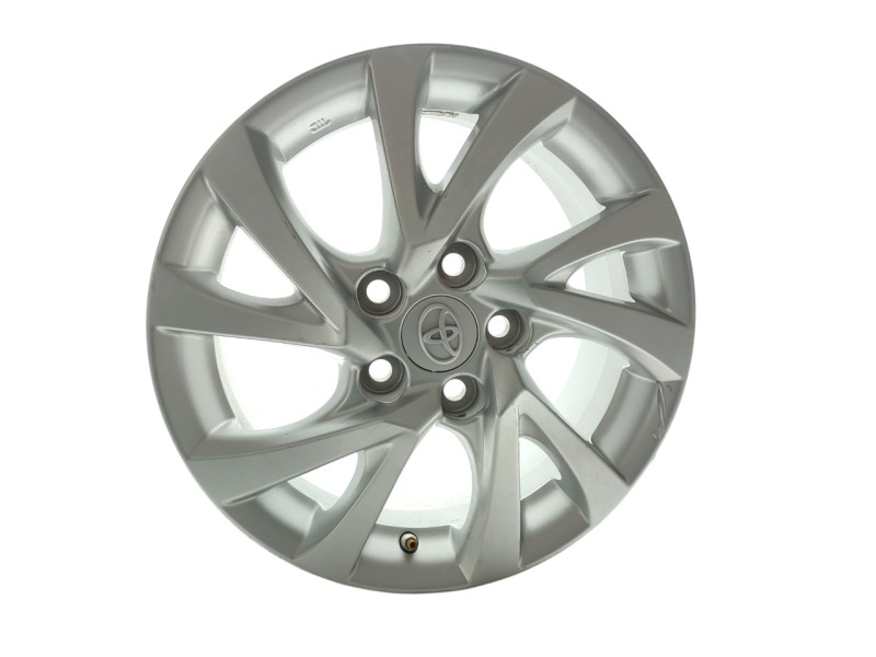 Recambio de llanta para toyota auris active referencia OEM IAM 4261102L80  
