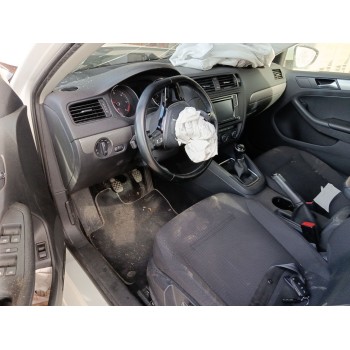 volkswagen jetta iv (162, 163, av3, av2) del año 2017