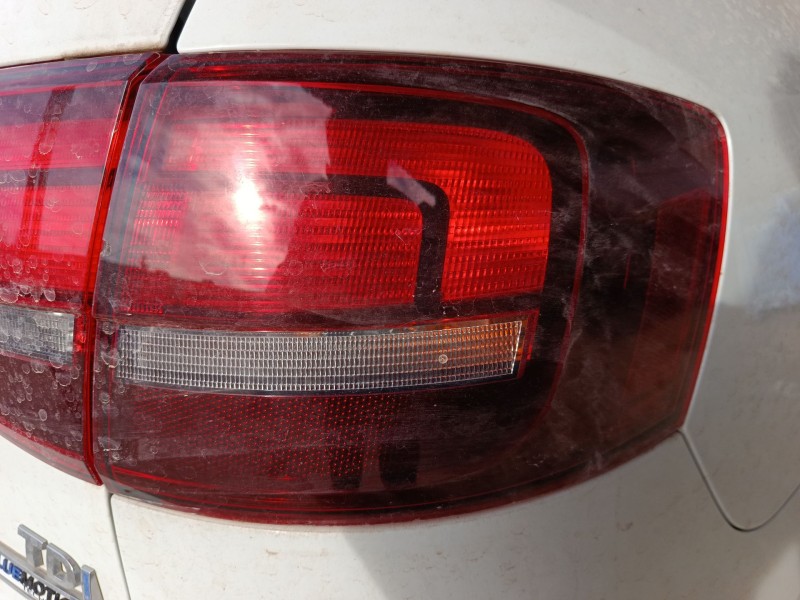 Recambio de piloto trasero derecho para volkswagen jetta iv (162, 163, av3, av2) 2.0 tdi referencia OEM IAM 5C6945208E  