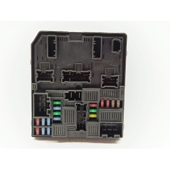 Recambio de caja reles / fusibles para renault megane iv berlina 5p intens referencia OEM IAM 284B66727R  