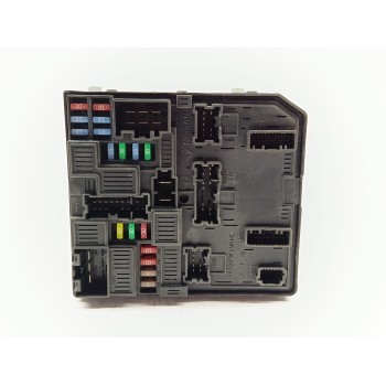 Recambio de caja reles / fusibles para renault megane iv hatchback (b9a/m/n_) 1.5 dci 110 (b9a3) referencia OEM IAM 284B66727R /