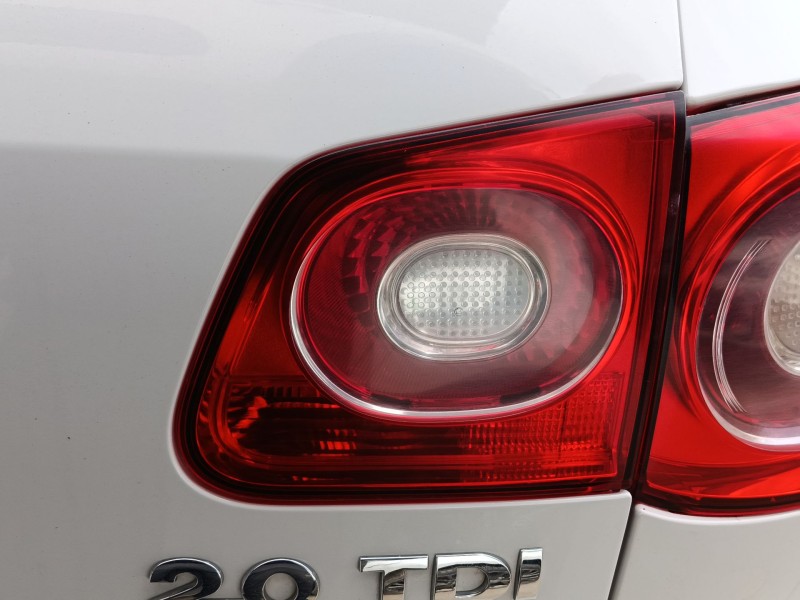 Recambio de piloto trasero derecho interior para volkswagen tiguan (5n_) 2.0 tdi referencia OEM IAM 5N0945108C  