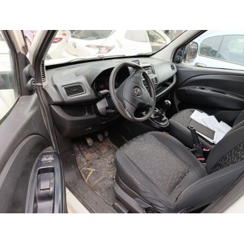 opel combo furgoneta/monovolumen (x12) del año 2015