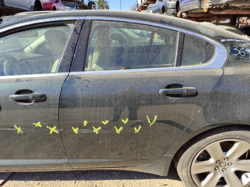 Recambio de puerta trasera izquierda para jaguar xf 3.0 v6 diesel premium luxury referencia OEM IAM 8X23F24631AB  